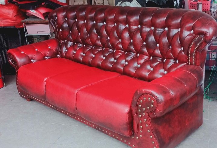 Sofa Chesterfield 3 Seater Merah Mewah