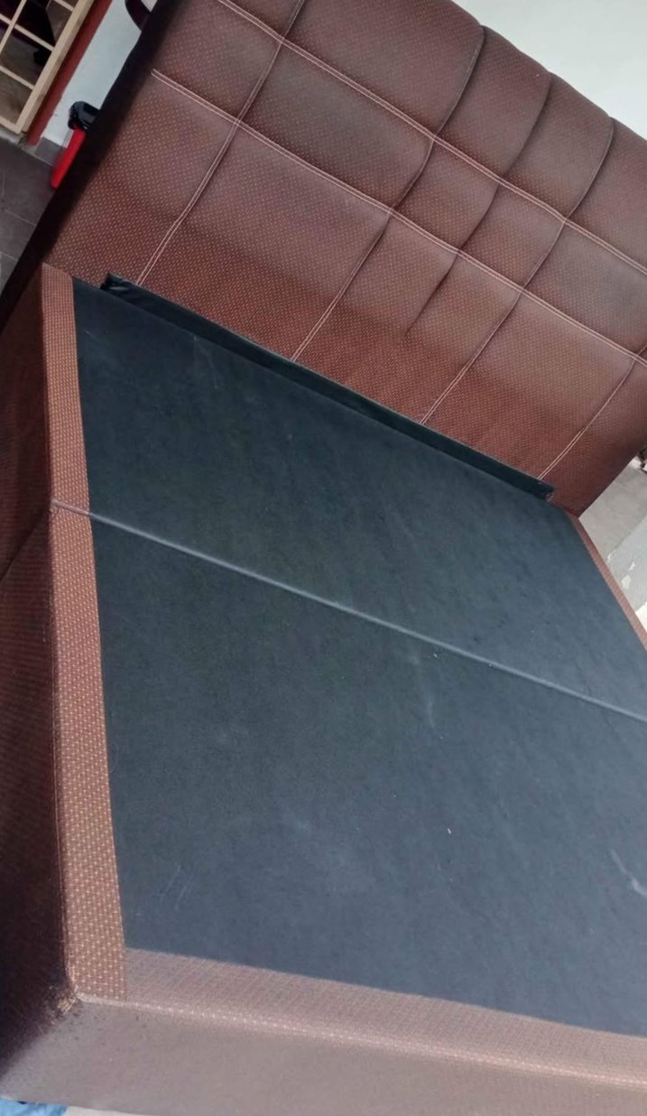Rangka Katil Divan Modern (Warna Coklat) - Like New! — gambar 2